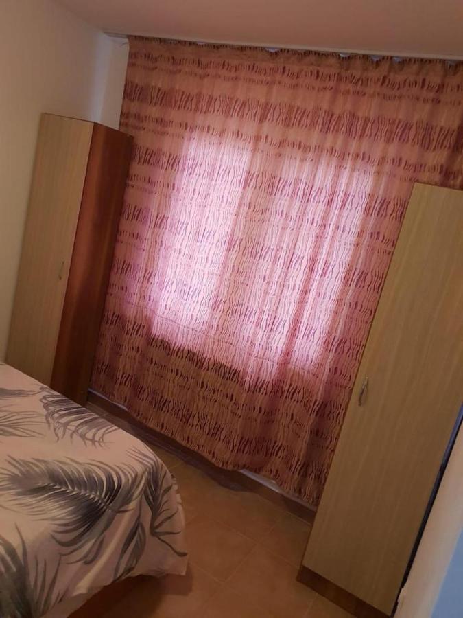 Apartament 2 Camere Tomis Nord Constanţa Buitenkant foto
