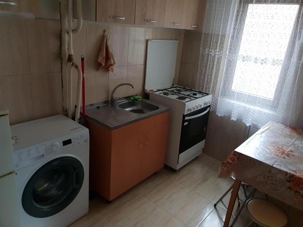 Apartament 2 Camere Tomis Nord Constanţa Buitenkant foto